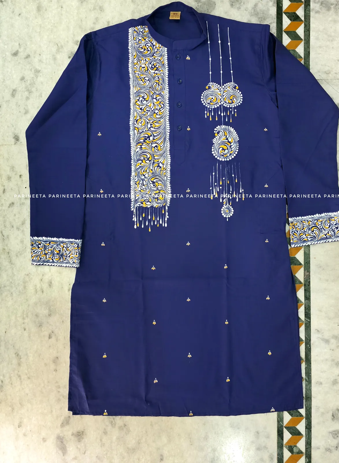 Hand-painted Punjabi (হাতে আঁকা পাঞ্জাবি), hand-painted by Parineeta